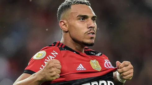 Matheuzinho jogador do Flamengo. Foto: Thiago Ribeiro/AGIF