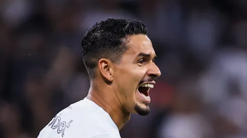 Lucas Veríssimo se despede do Corinthians. Foto: Marcello Zambrana/AGIF