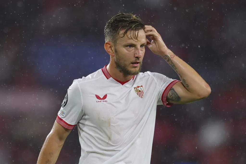 Ivan Rakitic of Sevilla FC . (Photo by Fran Santiago/Getty Images)