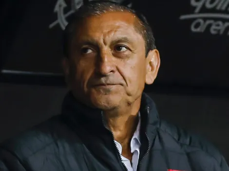 Vasco retoma negociações e acerta com grande meio-campista