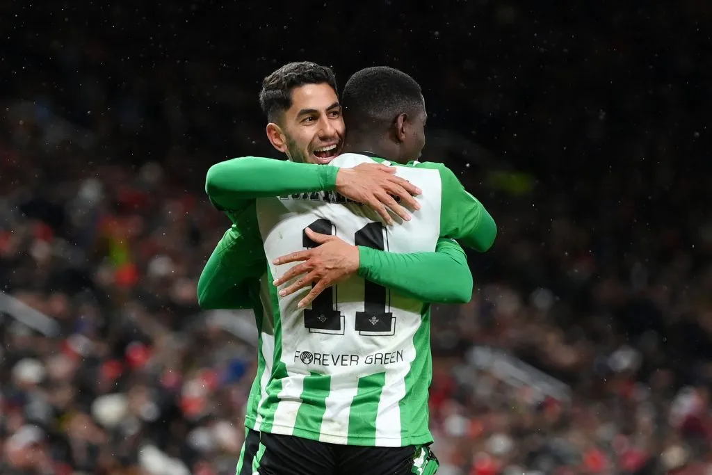 Luiz Henrique celebrando gol pelo Real Bétis. (Photo by Shaun Botterill/Getty Images)