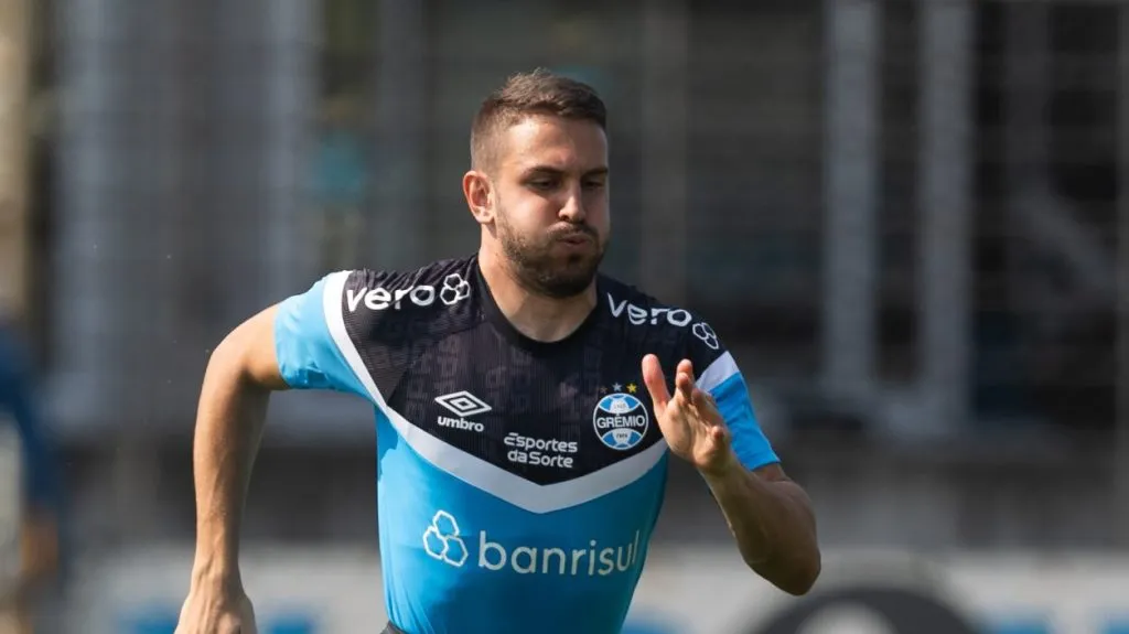 Bruno Uvini em ação no CT do Grêmio. Foto: Caio Falcao/AGIF