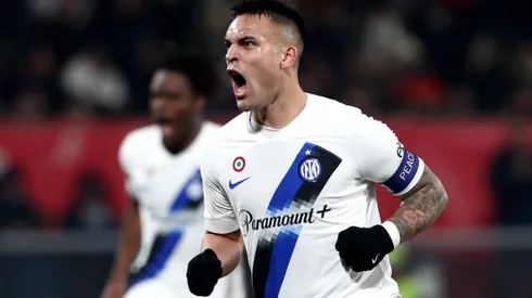 Lautaro Martinez em campo pela Internazionale contra o Monza, na Serie A (Foto: Marco Luzzani/Getty Images)