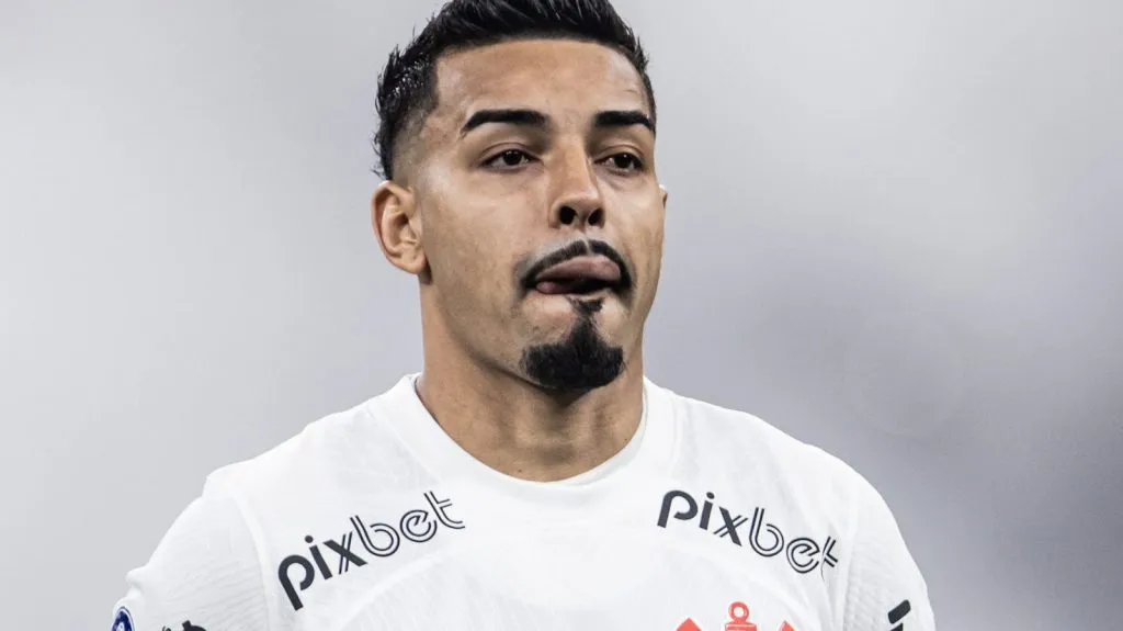 Bidu tem futuro incerto no Corinthians (Foto: Abner Dourado/AGIF)