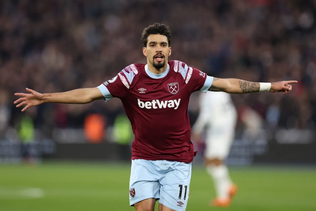 Brasileiro em ação pelo West Ham (Photo by Julian Finney/Getty Images)