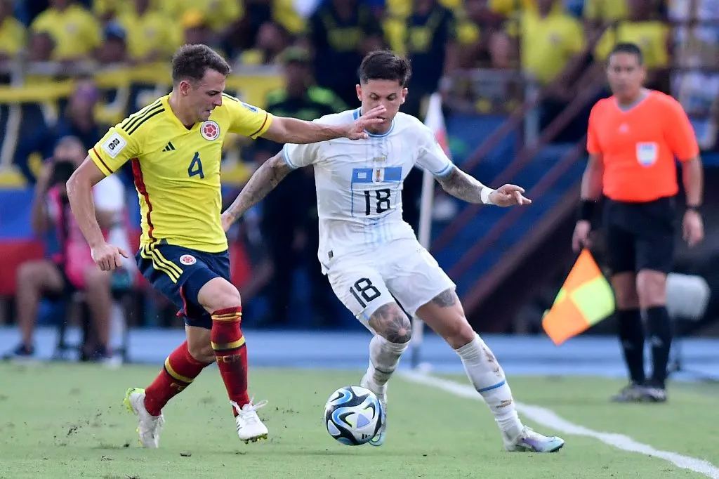 Santiago Arias em ação contra o Uruguai. (Photo by Gabriel Aponte/Getty Images)