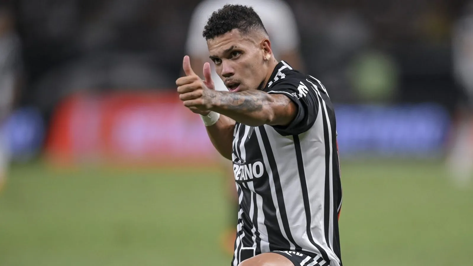 Paulinho celebrando gol pelo Atlético Mineiro. (Photo by João Guilherme/Getty Images)