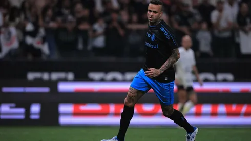 Eterna promessa é dispensada do Grêmio para jogar com Luan no Vitória