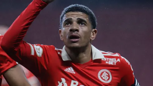 Taison é aprovado e pode retornar ao Brasil para atuar em campeão nacional. Foto: Maxi Franzoi/AGIF