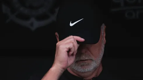 Mano Menezes tecnico do Corinthians durante partida contra o Guarani no estadio Arena Corinthians pelo campeonato Paulista 2024. Foto: Ettore Chiereguini/AGIF