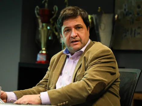 Grêmio encerra novela e assina com centroavante até o final de 2027