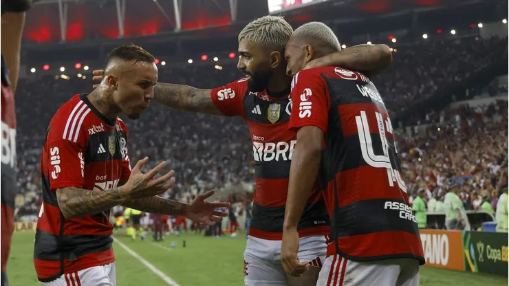 Grêmio atende Renato e abre conversas para contratar craque do Flamengo. (Photo by Wagner Meier/Getty Images)