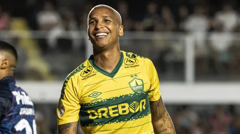 Chapéu no Grêmio: Deyverson, do Cuiabá, é convidado para jogar em rubro-negro do Brasileirão. Foto: Abner Dourado/AGIF