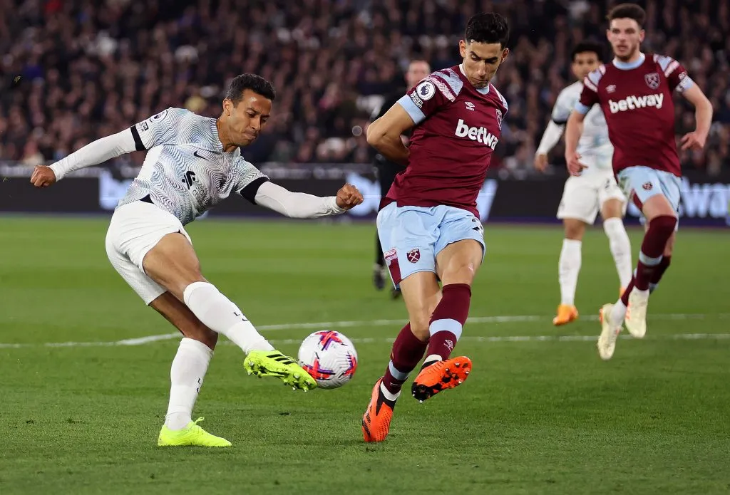 Thiago é alvo do Flamengo. (Photo by Julian Finney/Getty Images)