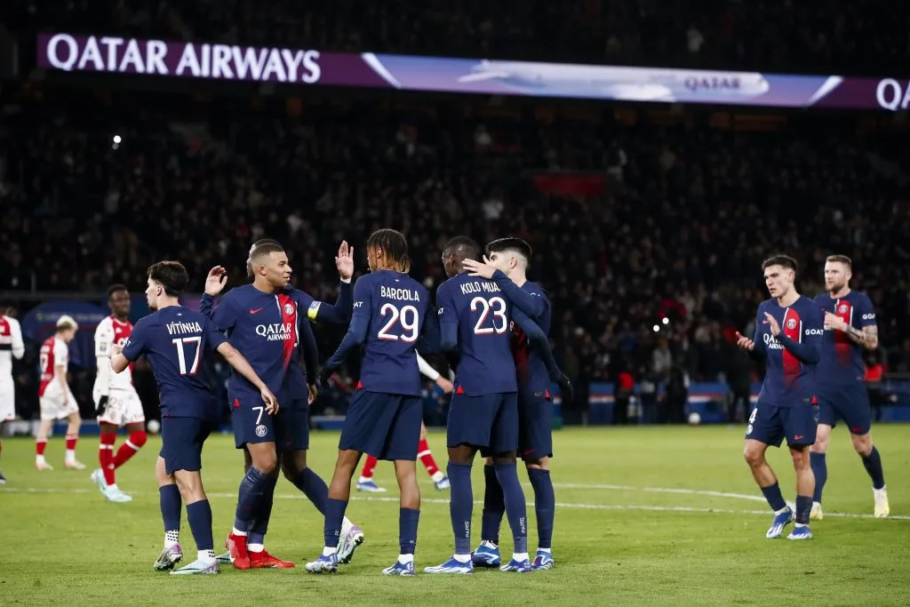 Mbappé em celebração de gol no PSG. Foto: Catherine Steenkeste/Getty Images
