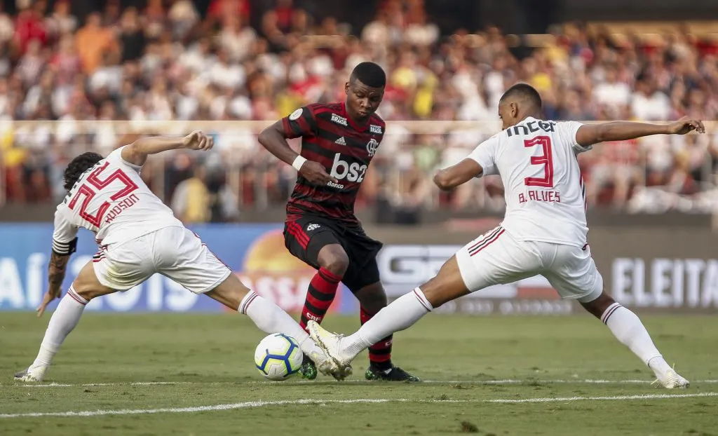 Lincoln em ação contra o São Paulo. (Photo by Miguel Schincariol/Getty Images)