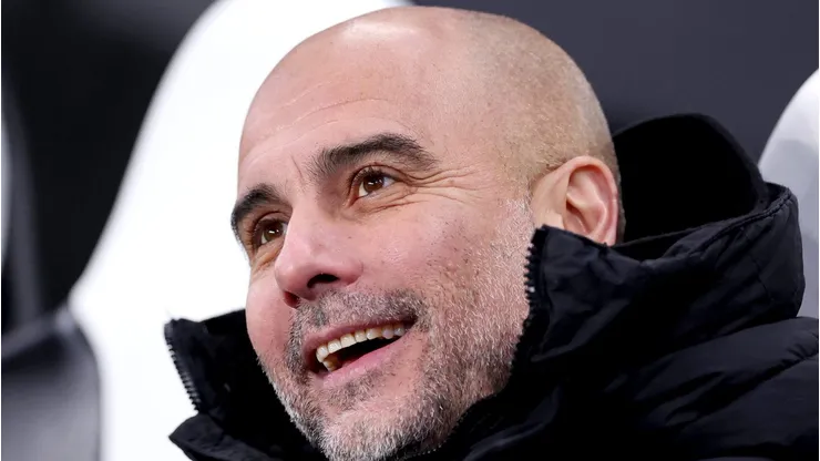 Guardiola pede Douglas Luiz no Manchester City. Foto: Alex Livesey/Getty Images