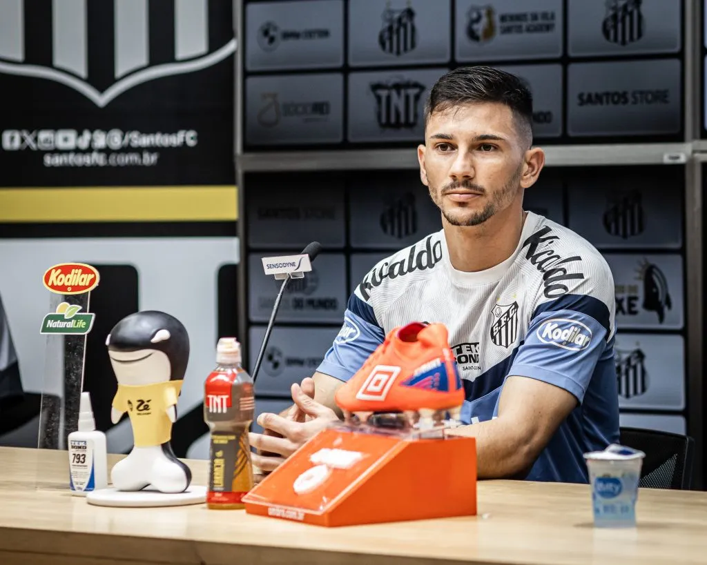 Maxi Silvera,ex-jogador do Santos