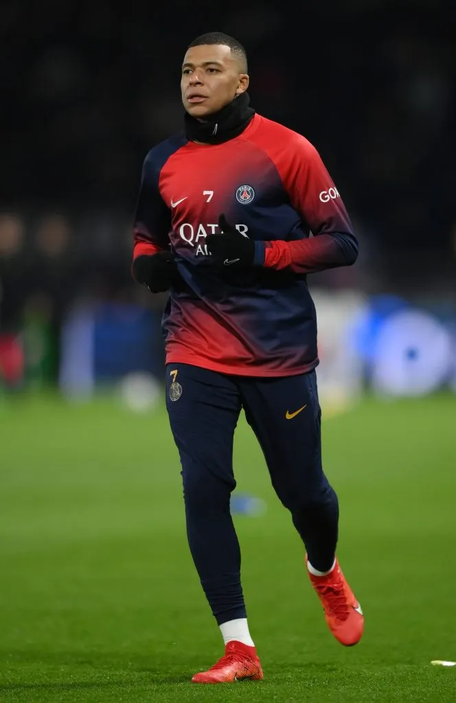 Mbappé no aquecimento pelo PSG. Foto: Justin Setterfield/Getty Images