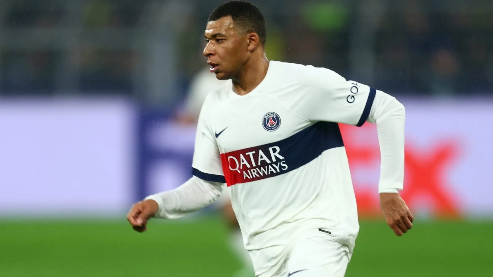 Kylian Mbappe of Paris Saint-Germa(Photo by Leon Kuegeler/Getty Images)