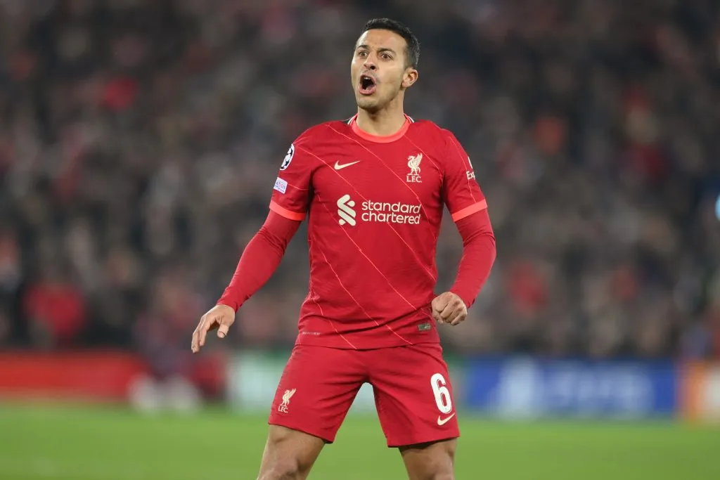 Thiago em ação pelo Liverpool (Photo by Michael Regan/Getty Images)