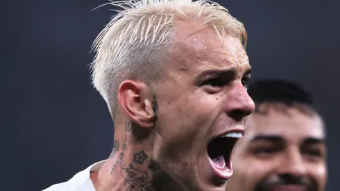 Campeão brasileiro pode superar o Corinthians e contratar Roger Guedes. Foto: Ettore Chiereguini/AGIF