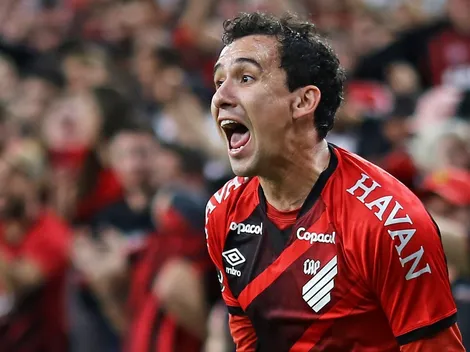 Athletico Paranaense quer contratar camisa 9 para disputar posição com Pablo
