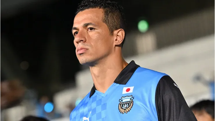 Leandro Damião prepara retorno ao Brasil e pode assinar com rival do Internacional. (Photo by Kenta Harada/Getty Images)