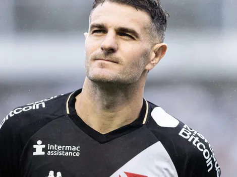 1,90 de altura, viria para ser reserva de Vegetti: Vasco encontra centroavante no mercado