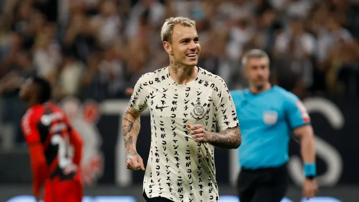 Róger Guedes foi apontado como alvo do Grêmio (Foto: Ricardo Moreira/Getty Images)
