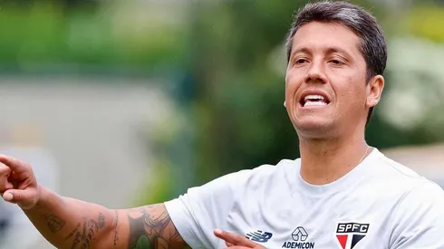 thiago carpini, técnico do são paulo. foto: rubens chiri/saopaulofc