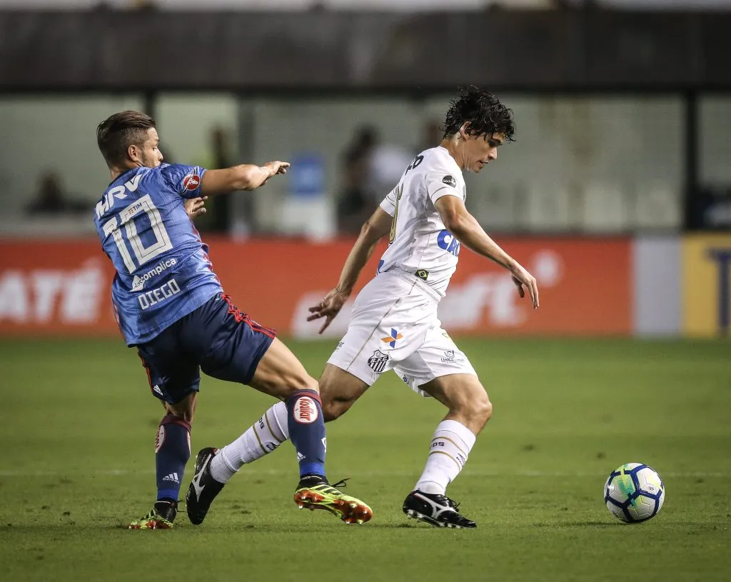 O defensor ainda tem futuro indefinido (Foto: Ricardo Nogueira/Getty Images)