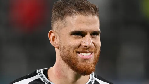 Torcida do Vasco pula de alegria com 'bomba' envolvendo contratação de Cuéllar. (Photo by Michael Regan/Getty Images)