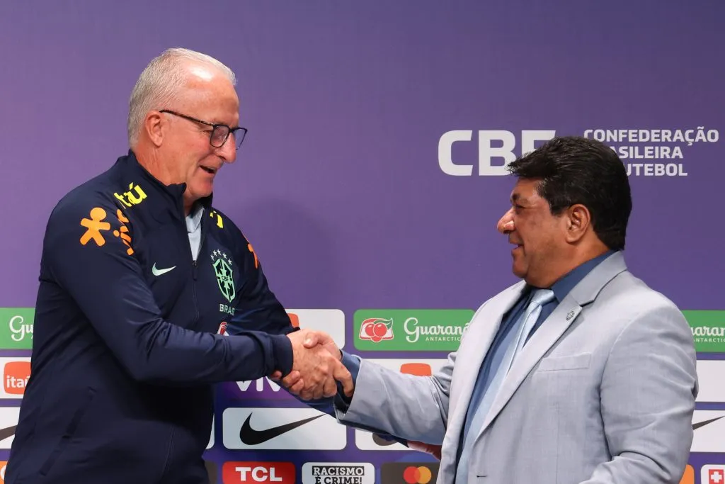 Dorival Júnior e Ednaldo Rodrigues na CBF. Foto: Lucas Figueiredo/Getty Images