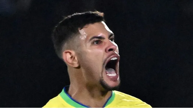 Bruno Guimarães em ação pela Seleção Brasileira. Foto: Guillermo Legaria/Getty Images