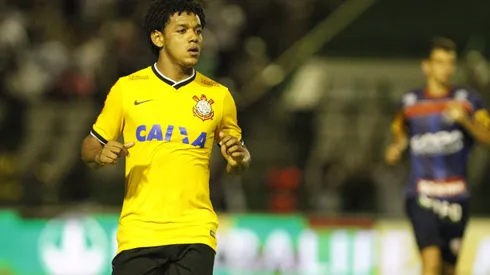 Romarinho enfrenta pesadelo na Arábia Saudita. Foto: Felipe Oliveira/Getty Images