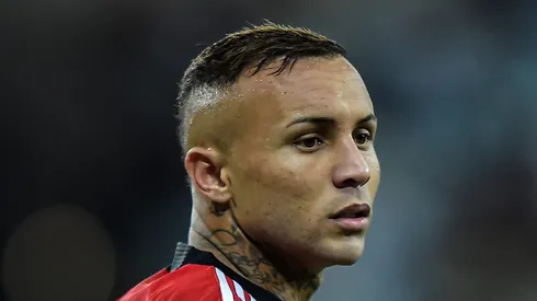 Everton Cebolinha vive impasse no Flamengo. Foto: Thiago Ribeiro/AGIF
