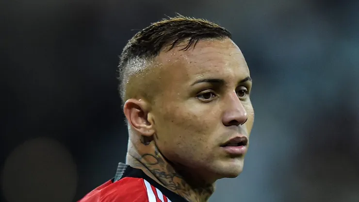 Everton Cebolinha vive impasse no Flamengo. Foto: Thiago Ribeiro/AGIF