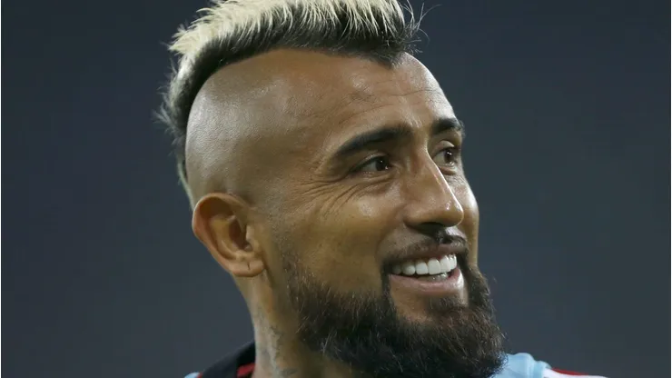 Destino inesperado de Vidal deixa a torcida do Flamengo de 'queixo caído' (Photo by Wagner Meier/Getty Images)