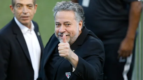 Julio Casares: presidente busca novo técnico para o São Paulo (Foto: Ricardo Moreira/Getty Images)