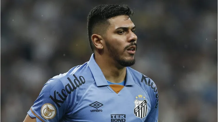 Joao Paulo of Santos looks (Photo by Ricardo Moreira/Getty Images)