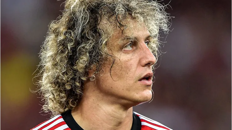 David Luiz entra na mira de Tricolor do Brasileirão e pode deixar o Flamengo. Foto: Thiago Ribeiro/AGIF