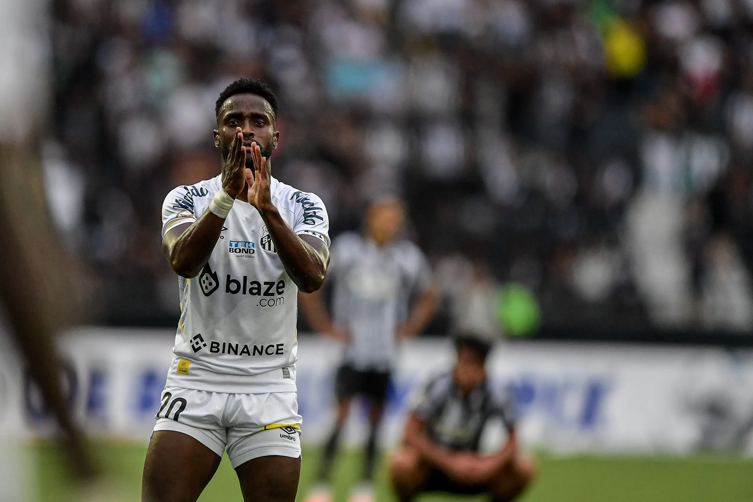 Mendoza está de saída. Foto: Thiago Ribeiro/AGIF