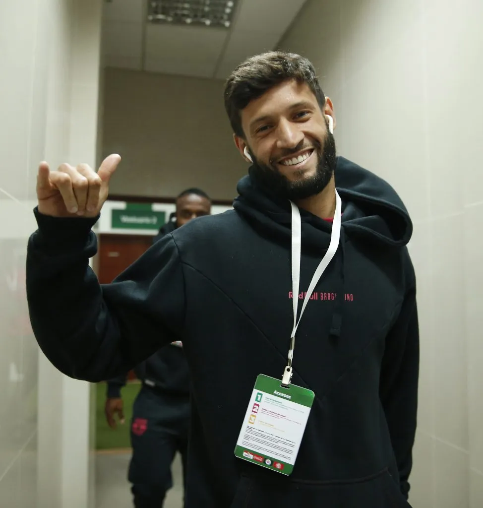 Juninho Capixaba é o lateral que pode substituir Filipe Luís. Foto: Ari Ferreira/Red Bull Bragantino