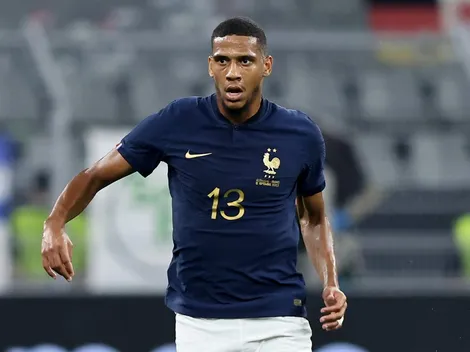 Após Manchester United e Tottenham, mais um gigante entra na briga pelo zagueiro Todibo