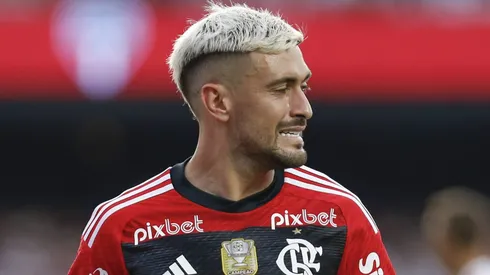 Flamengo recebe proposta astronômica para vender o meia De Arrascaeta (Photo by Ricardo Moreira/Getty Images)