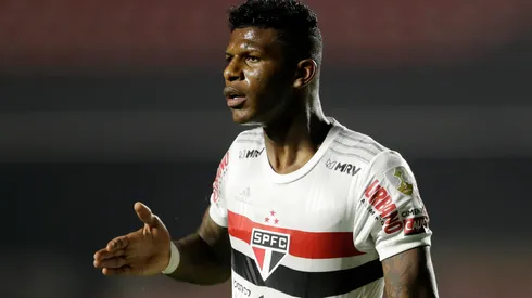 Arboleda: zagueiro negocia com o Clube nos bastidores (Foto: Andre Penner-Pool/Getty Images)