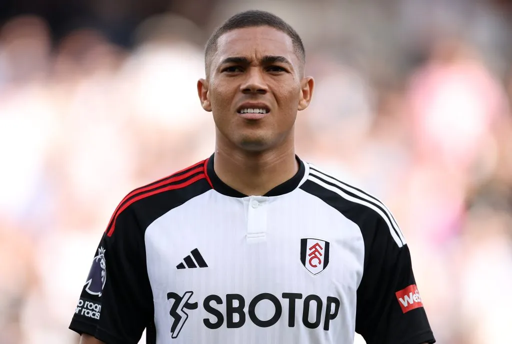 Brasileiro na partida diante do Sheffield (Photo by Ryan Pierse/Getty Images)