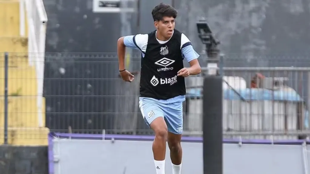 Rodrigo Cezar: jovem não atuará mais pelo Grêmio (Foto: Pedro Ernesto Guerra Azevedo / Santos FC / Divulgação)