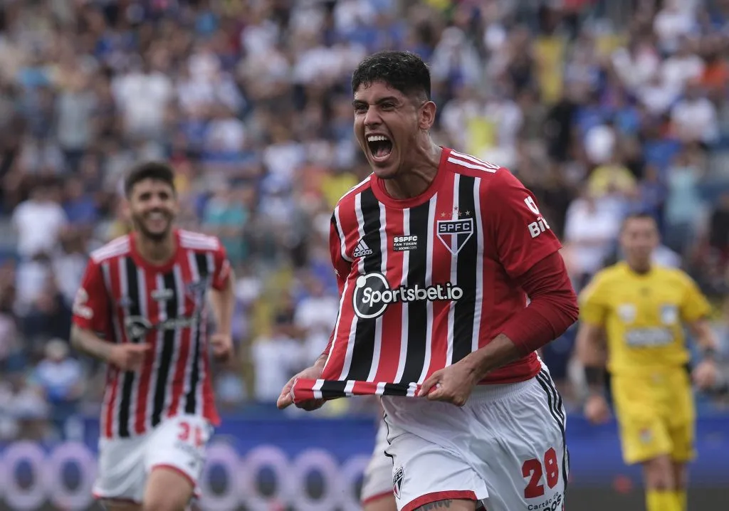 Zagueiro Alan Franco comemora seu primeiro gol com a camisa do Tricolor | 05/02/2023 – Santo André 0 x 1 São Paulo – Campeonato Paulista – Bruno José Daniel | Foto: Rubens Chiri / saopaulofc.net